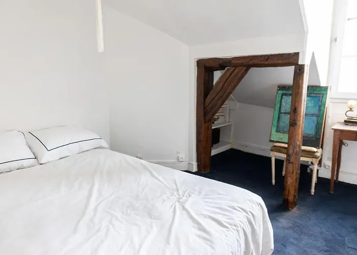 Charming 1br Next To Pantheon